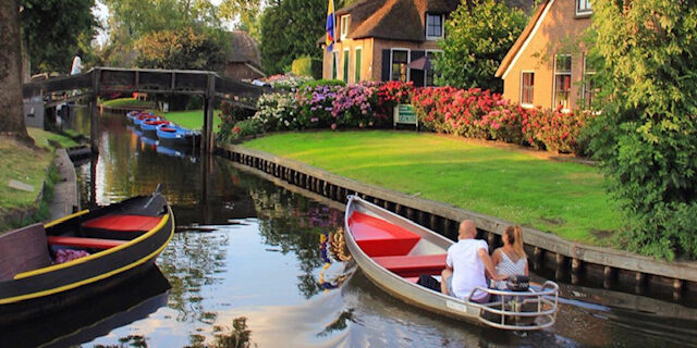 Bootje huren Giethoorn