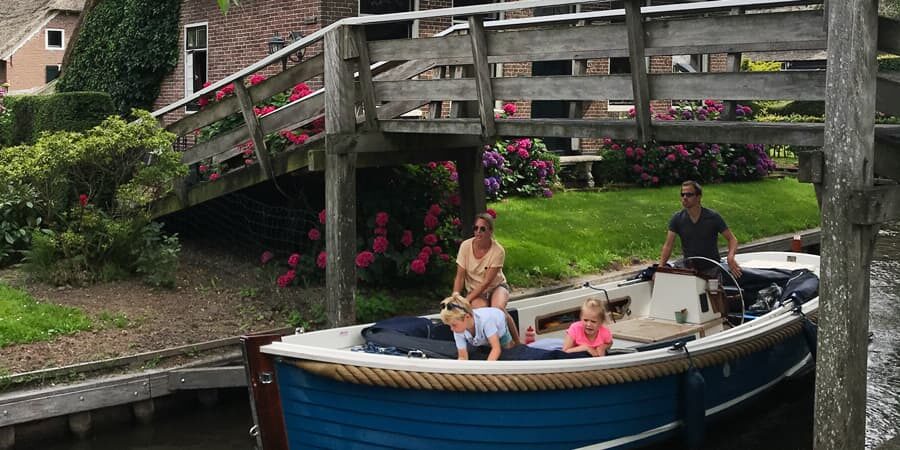 Prive rondvaart door Giethoorn